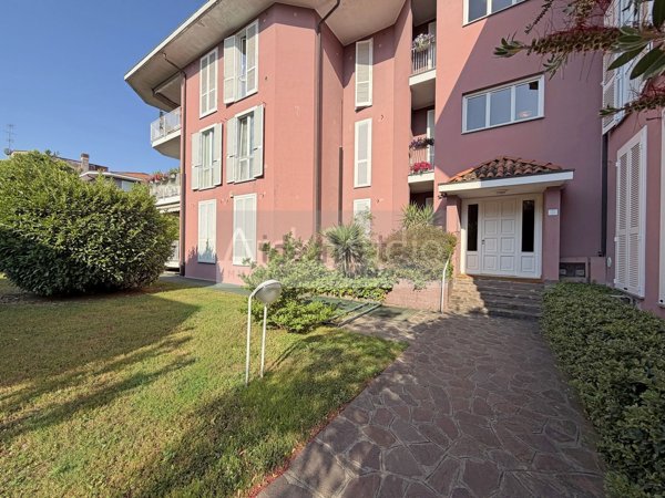 appartamento in vendita a Cassano d'Adda in zona Groppello d'Adda