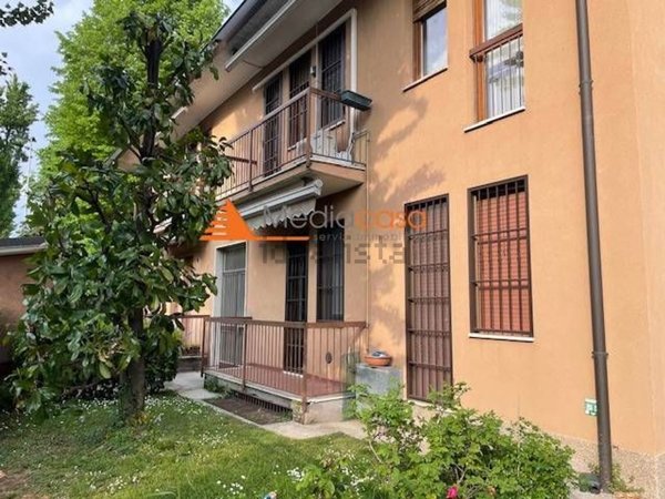 appartamento in vendita a Cassano d'Adda in zona Groppello d'Adda