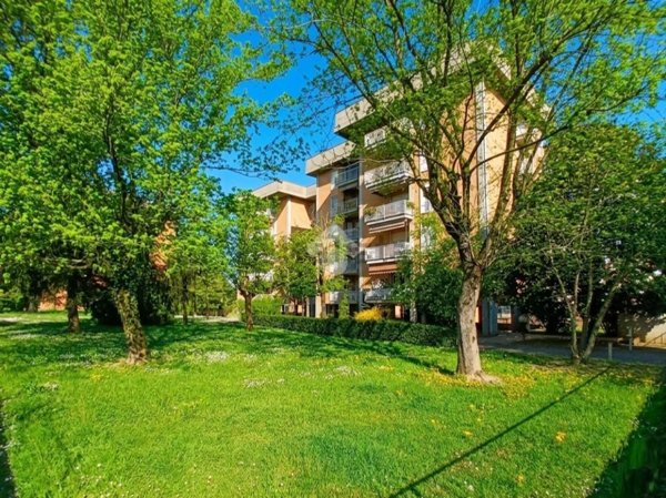 appartamento in vendita a Cassano d'Adda in zona Groppello d'Adda
