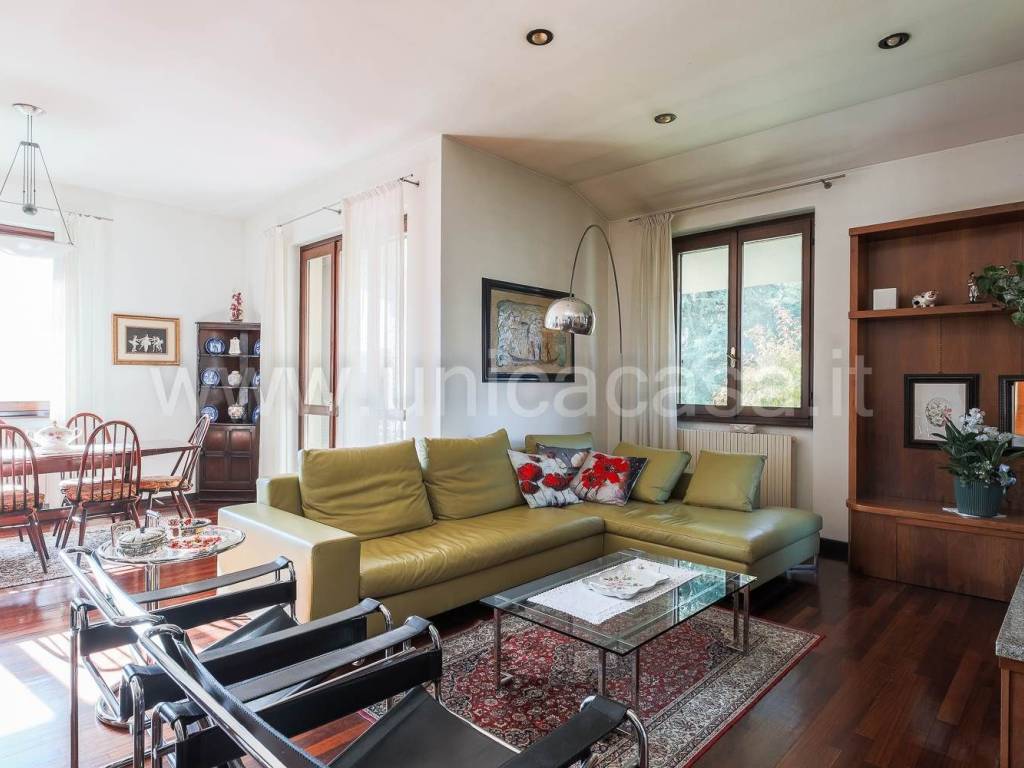 casa indipendente in vendita a Cassano d'Adda in zona Groppello d'Adda