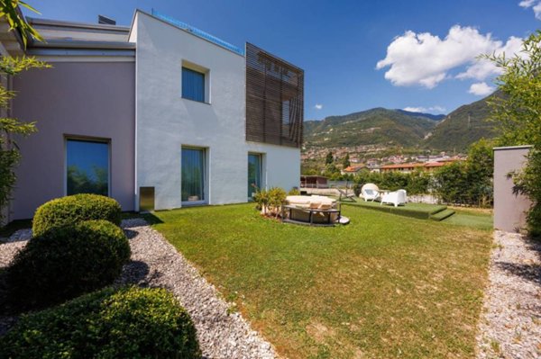 casa indipendente in vendita a Cassano d'Adda