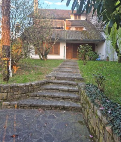 casa indipendente in vendita a Cassano d'Adda in zona Cascate