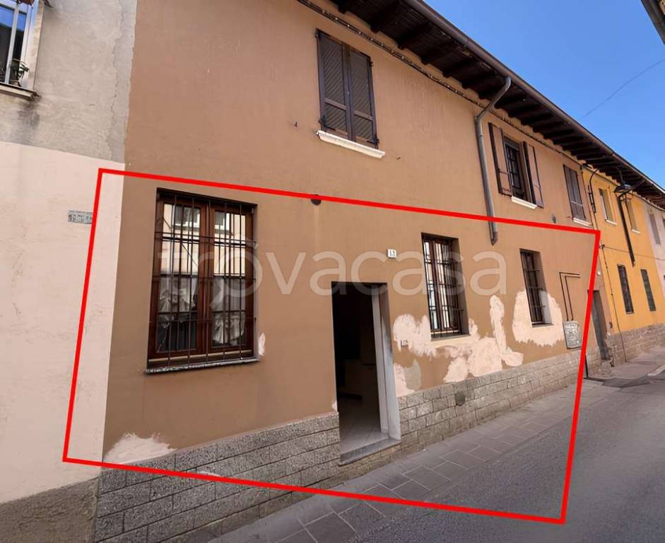 appartamento in vendita a Cassano d'Adda in zona Groppello d'Adda