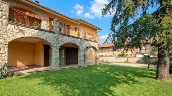appartamento in vendita a Cassano d'Adda in zona Cascine San Pietro