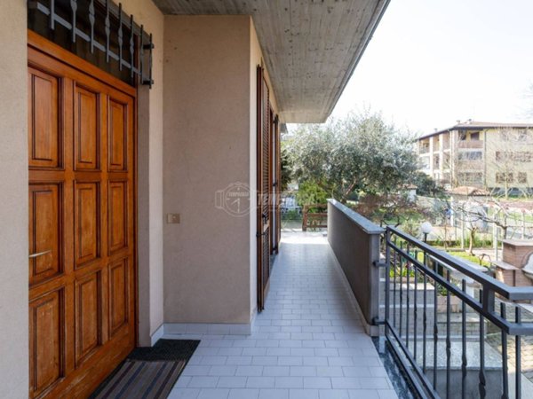 casa indipendente in vendita a Cassina de' Pecchi in zona Sant'Agata Martesana
