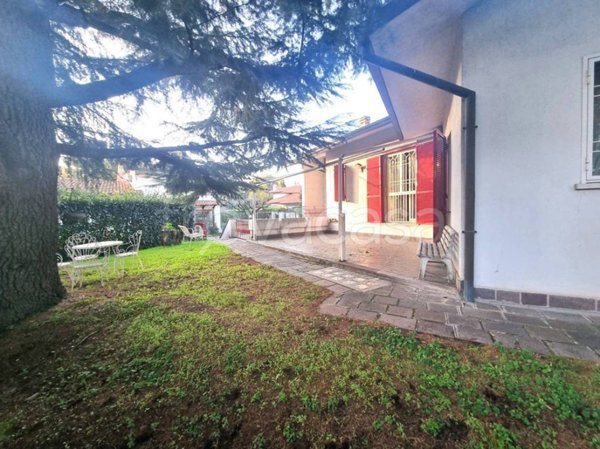 casa indipendente in vendita a Cassina de' Pecchi