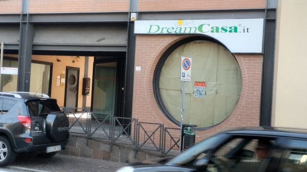 negozio in vendita a Cassina de' Pecchi