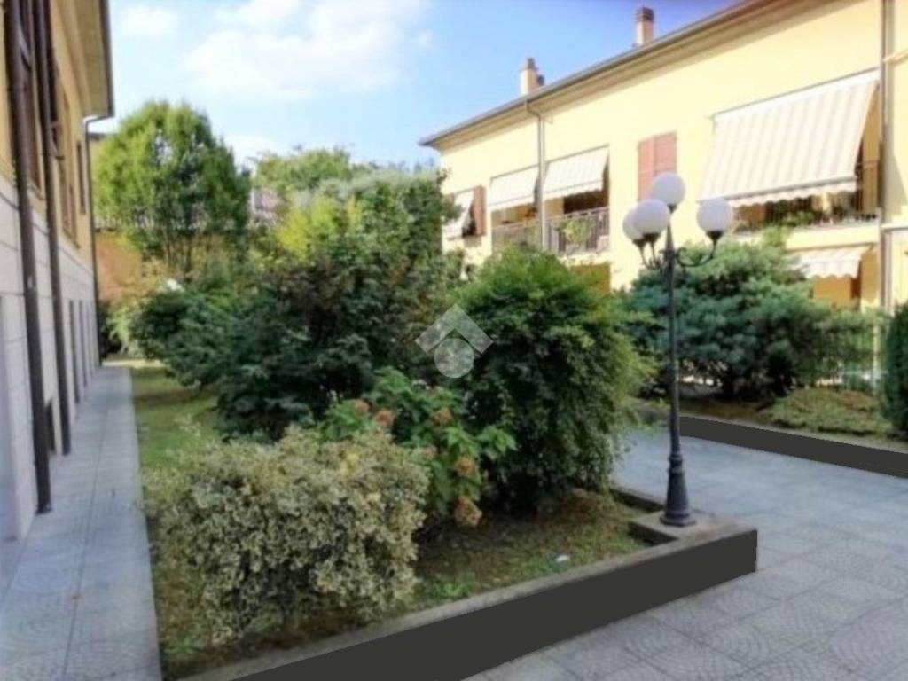 appartamento in vendita a Cassina de' Pecchi in zona Sant'Agata Martesana