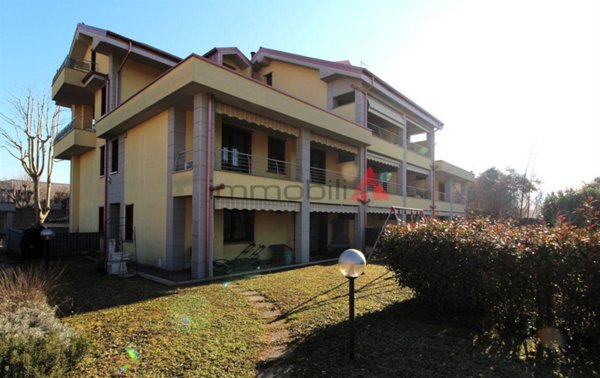 casa indipendente in vendita a Cassina de' Pecchi