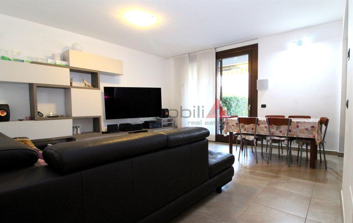 casa indipendente in vendita a Cassina de' Pecchi