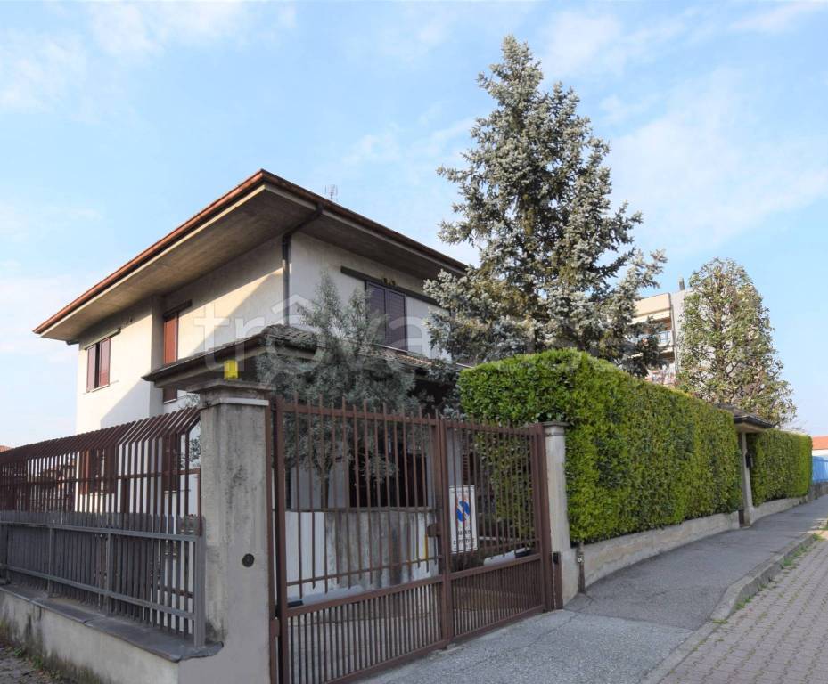 casa indipendente in vendita a Cassina de' Pecchi