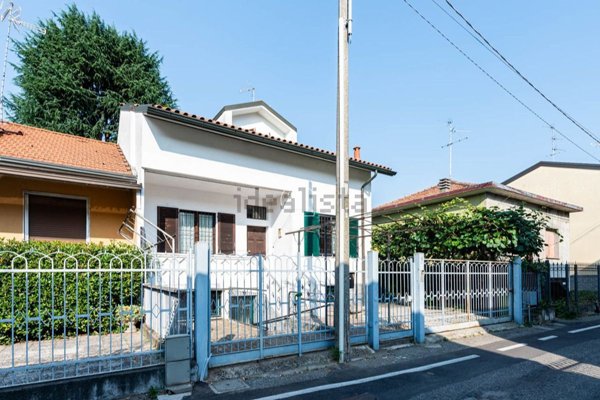 casa indipendente in vendita a Cassina de' Pecchi