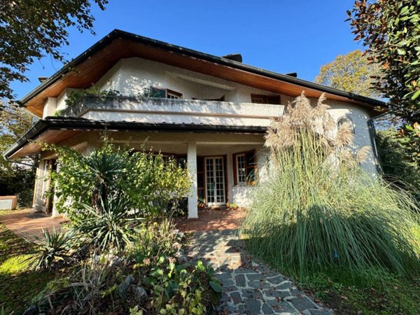 casa indipendente in vendita a Cassina de' Pecchi