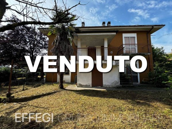 casa indipendente in vendita a Cassina de' Pecchi