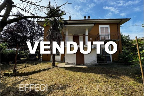casa indipendente in vendita a Cassina de' Pecchi