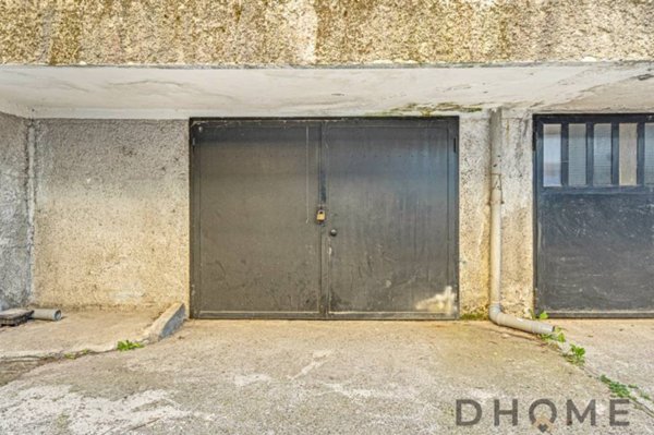 locale di sgombero in vendita a Cassina de' Pecchi in zona Sant'Agata Martesana