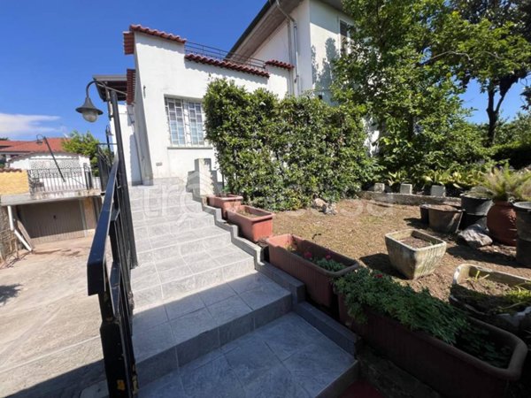 appartamento in vendita a Cassina de' Pecchi in zona Sant'Agata Martesana