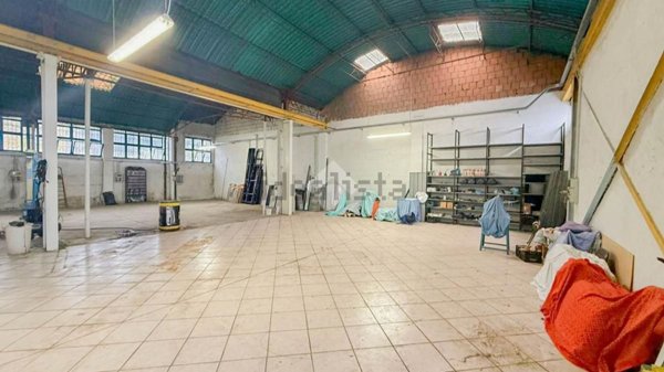 capannone in vendita a Cassina de' Pecchi