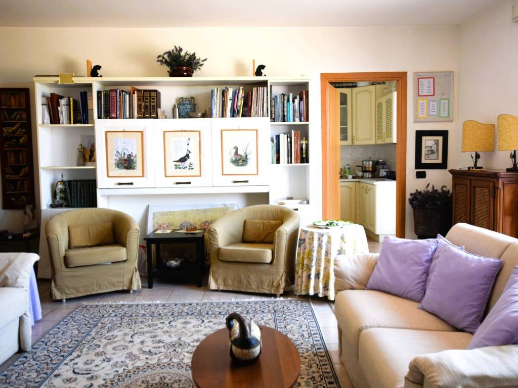 appartamento in vendita a Cassina de' Pecchi in zona Sant'Agata Martesana