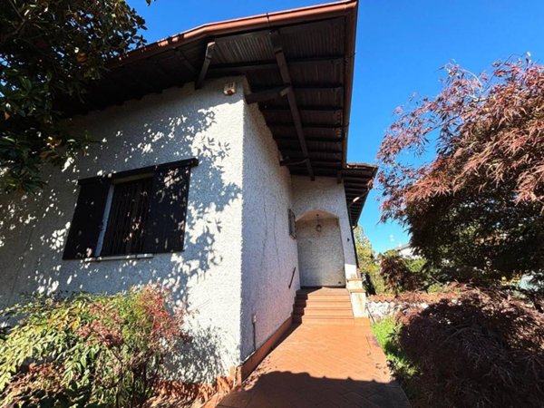 casa indipendente in vendita a Cassina de' Pecchi
