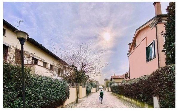 appartamento in vendita a Cassina de' Pecchi in zona Sant'Agata Martesana