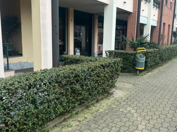 negozio in vendita a Cassina de' Pecchi