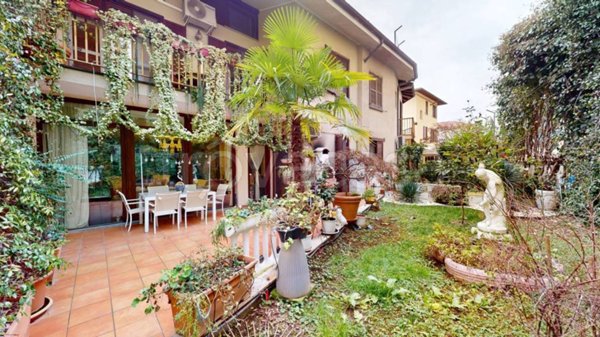 casa indipendente in vendita a Cassina de' Pecchi