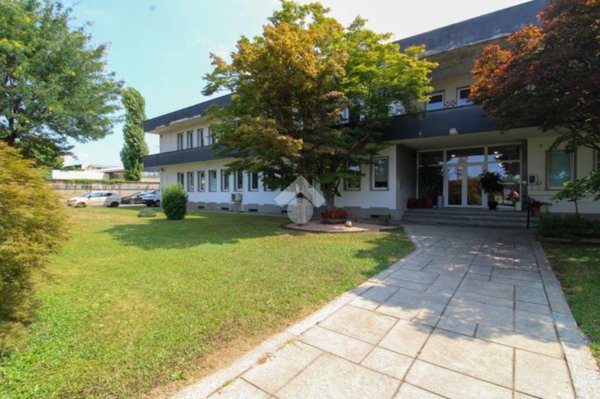 capannone in vendita a Cassina de' Pecchi