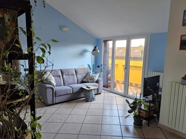 appartamento in vendita a Cassina de' Pecchi in zona Sant'Agata Martesana