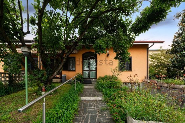 casa indipendente in vendita a Cassina de' Pecchi
