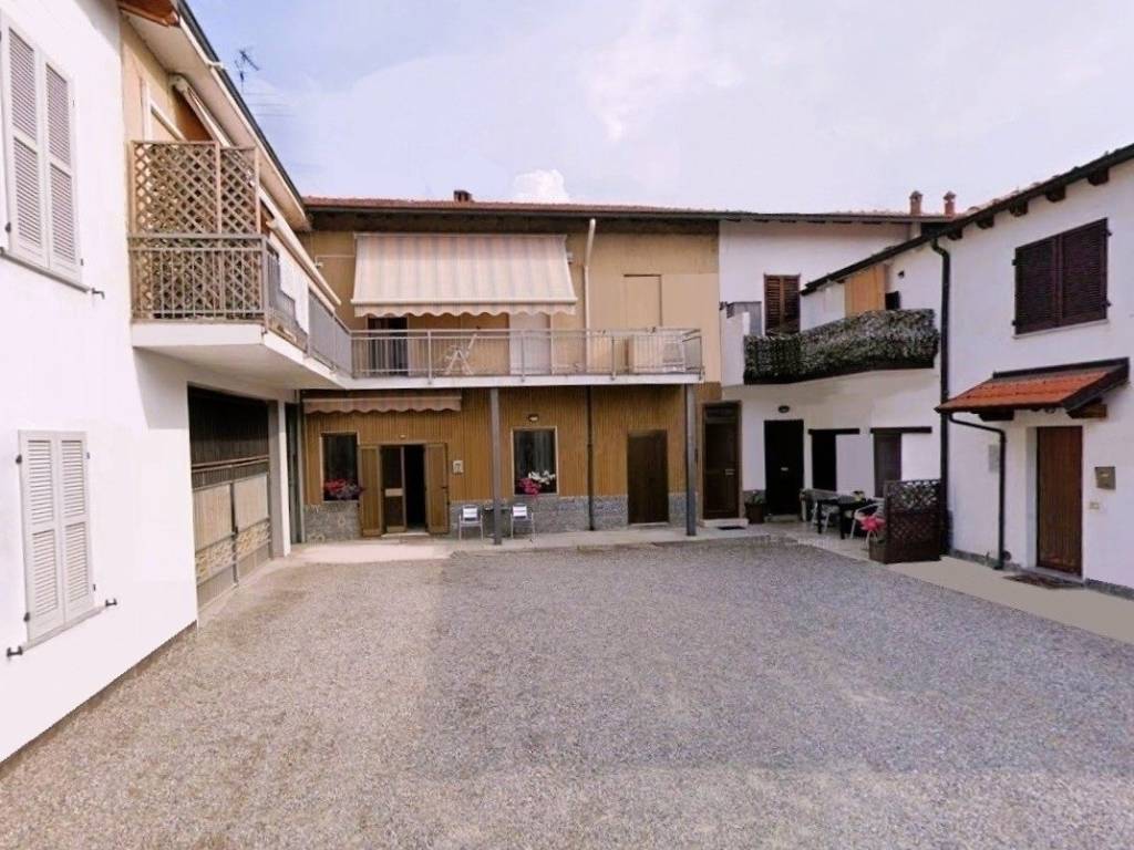 appartamento in vendita a Cassina de' Pecchi in zona Sant'Agata Martesana