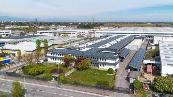 capannone in vendita a Cassina de' Pecchi