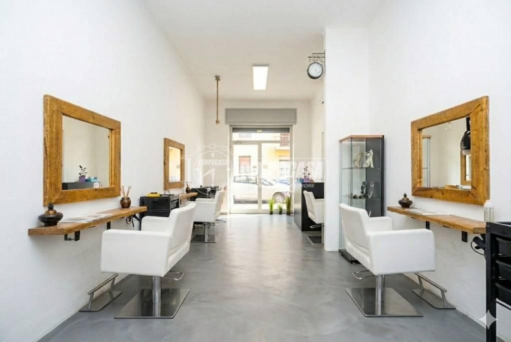 negozio in vendita a Cassina de' Pecchi