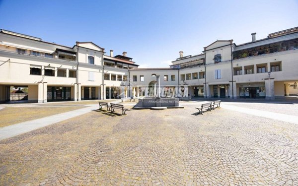appartamento in vendita a Cassina de' Pecchi in zona Sant'Agata Martesana