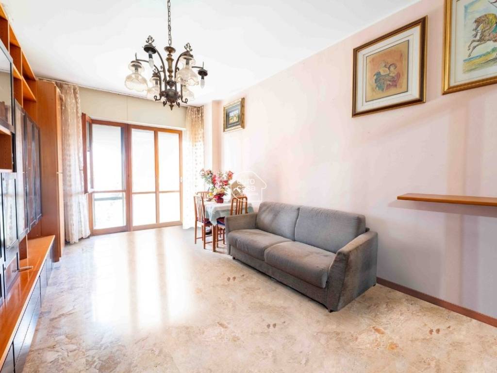 appartamento in vendita a Cassina de' Pecchi in zona Sant'Agata Martesana