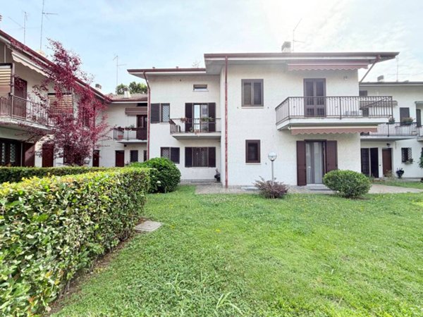 casa indipendente in vendita a Cassina de' Pecchi