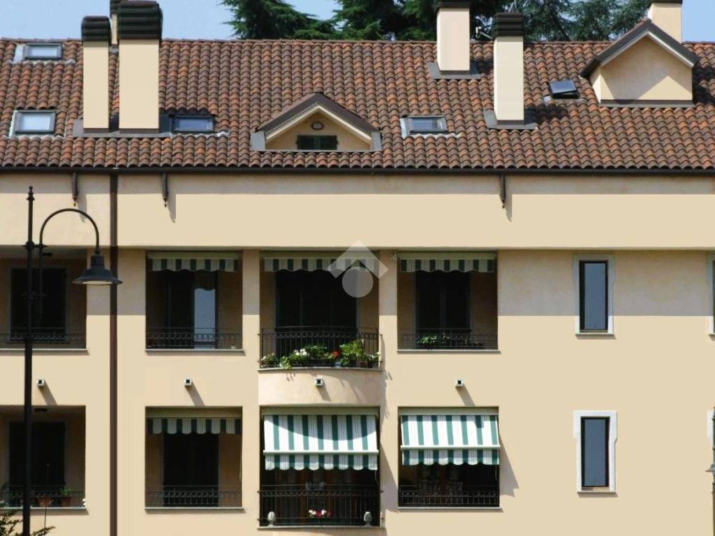 appartamento in vendita a Cassina de' Pecchi in zona Sant'Agata Martesana