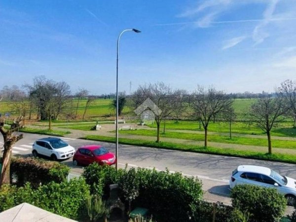 casa indipendente in vendita a Cassina de' Pecchi in zona Sant'Agata Martesana