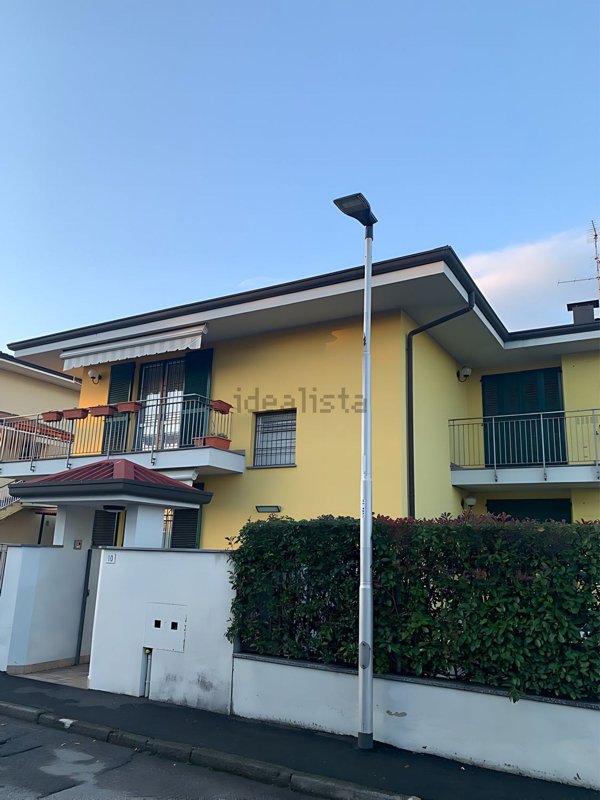 appartamento in vendita a Cassina de' Pecchi in zona Sant'Agata Martesana