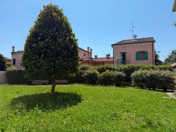 appartamento in vendita a Cassina de' Pecchi in zona Sant'Agata Martesana