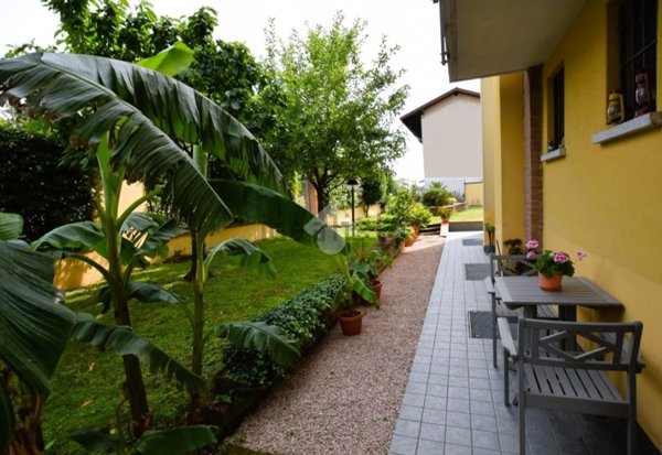 casa indipendente in vendita a Cassina de' Pecchi in zona Sant'Agata Martesana