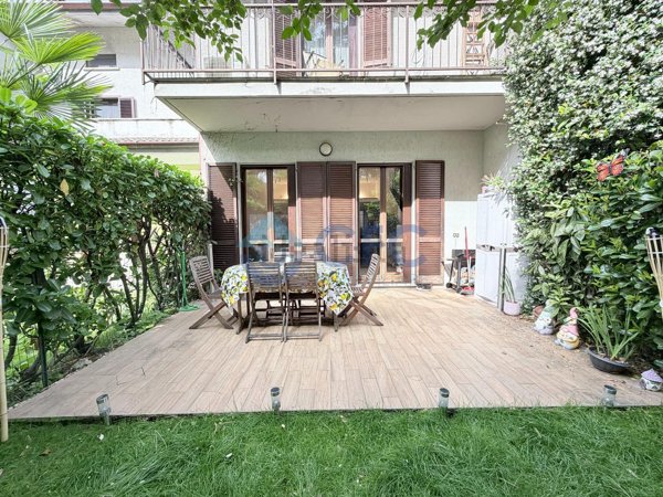 casa indipendente in vendita a Cassina de' Pecchi in zona Sant'Agata Martesana