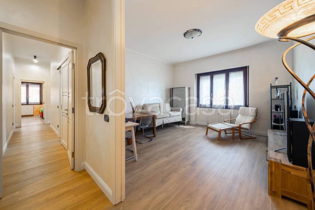 appartamento in vendita a Cassina de' Pecchi in zona Sant'Agata Martesana