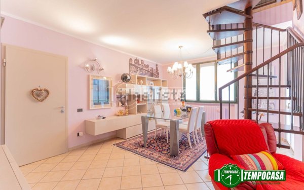appartamento in vendita a Cassinetta di Lugagnano