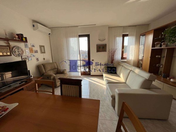 appartamento in vendita a Cassinetta di Lugagnano