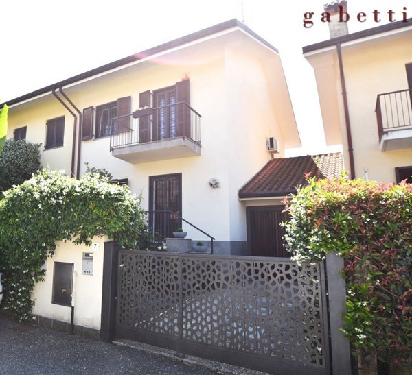 casa indipendente in vendita a Cassinetta di Lugagnano