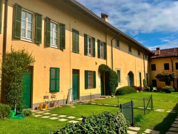 appartamento in vendita a Cassinetta di Lugagnano
