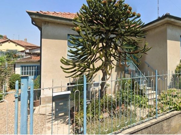 casa indipendente in vendita a Cassinetta di Lugagnano