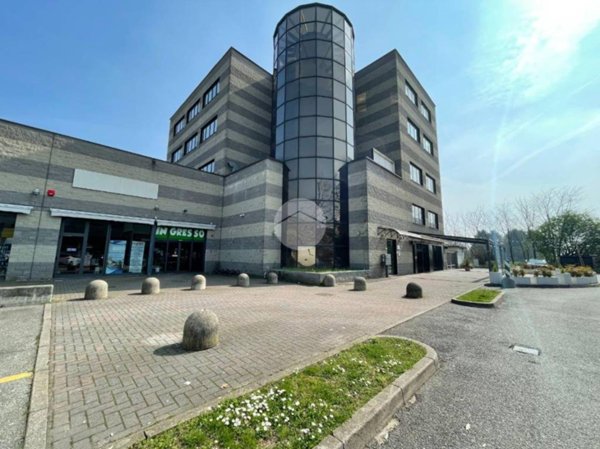ufficio in vendita a Castano Primo