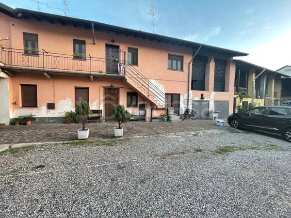 appartamento in vendita a Castano Primo